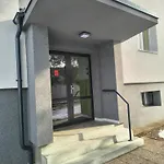 Apartamento Garsonka Ve Dvore